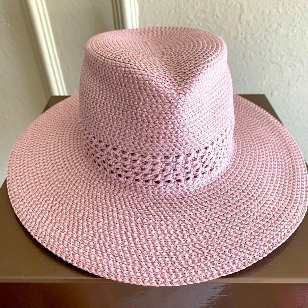 Eric Javits SQUISHEE® BAYOU FEDORA HAT - BLUSH